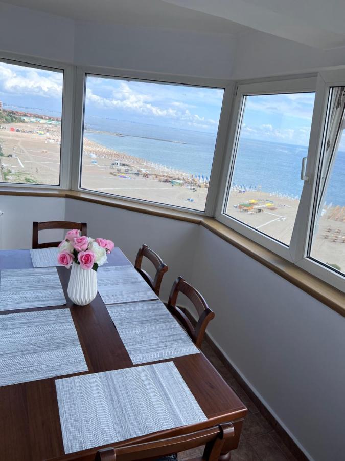 Panoramic Sea View Apartament Constanţa